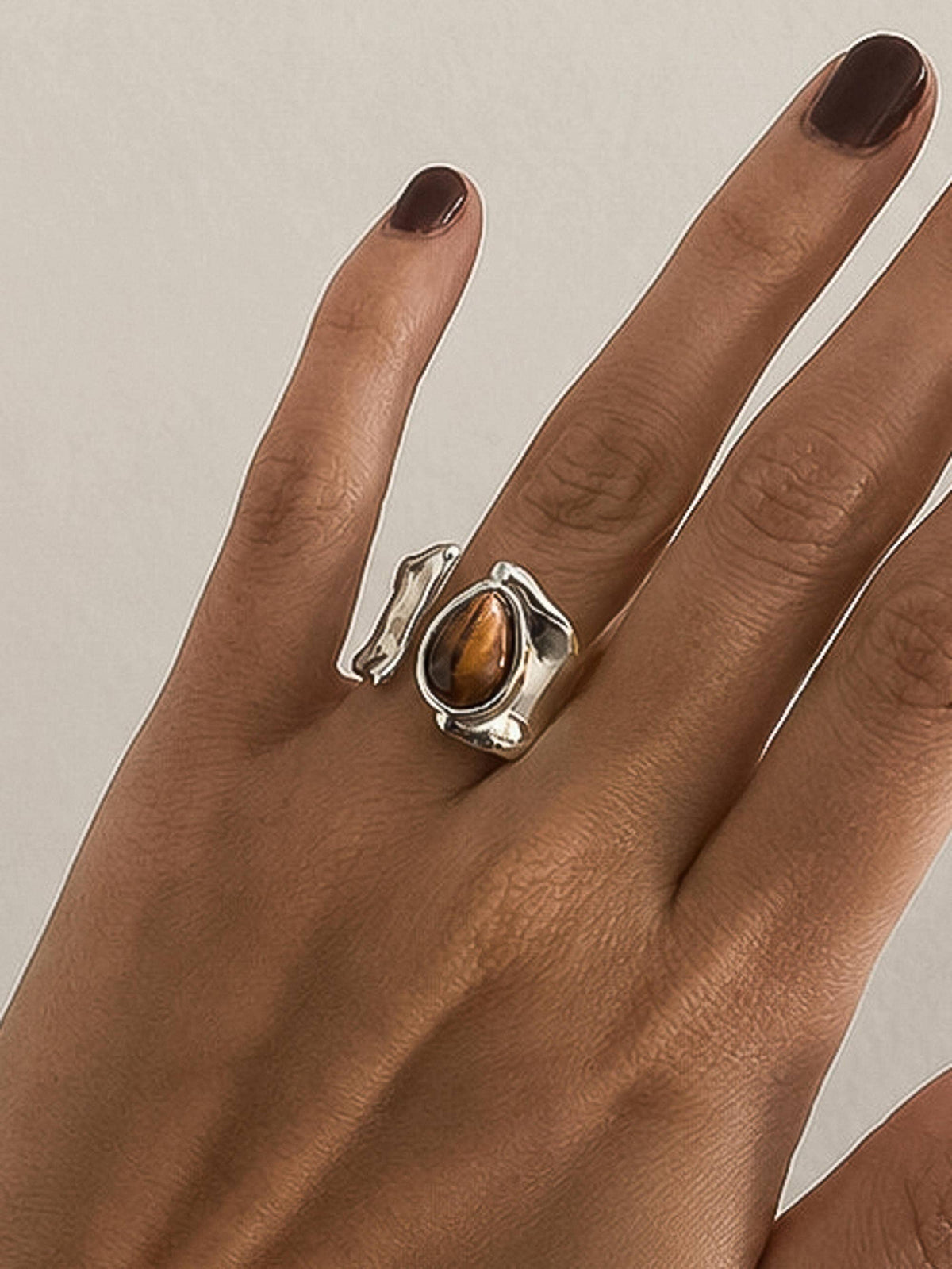 Jaspe Silver Non-Tarnish Tiger Eye Statement Ring: Silver