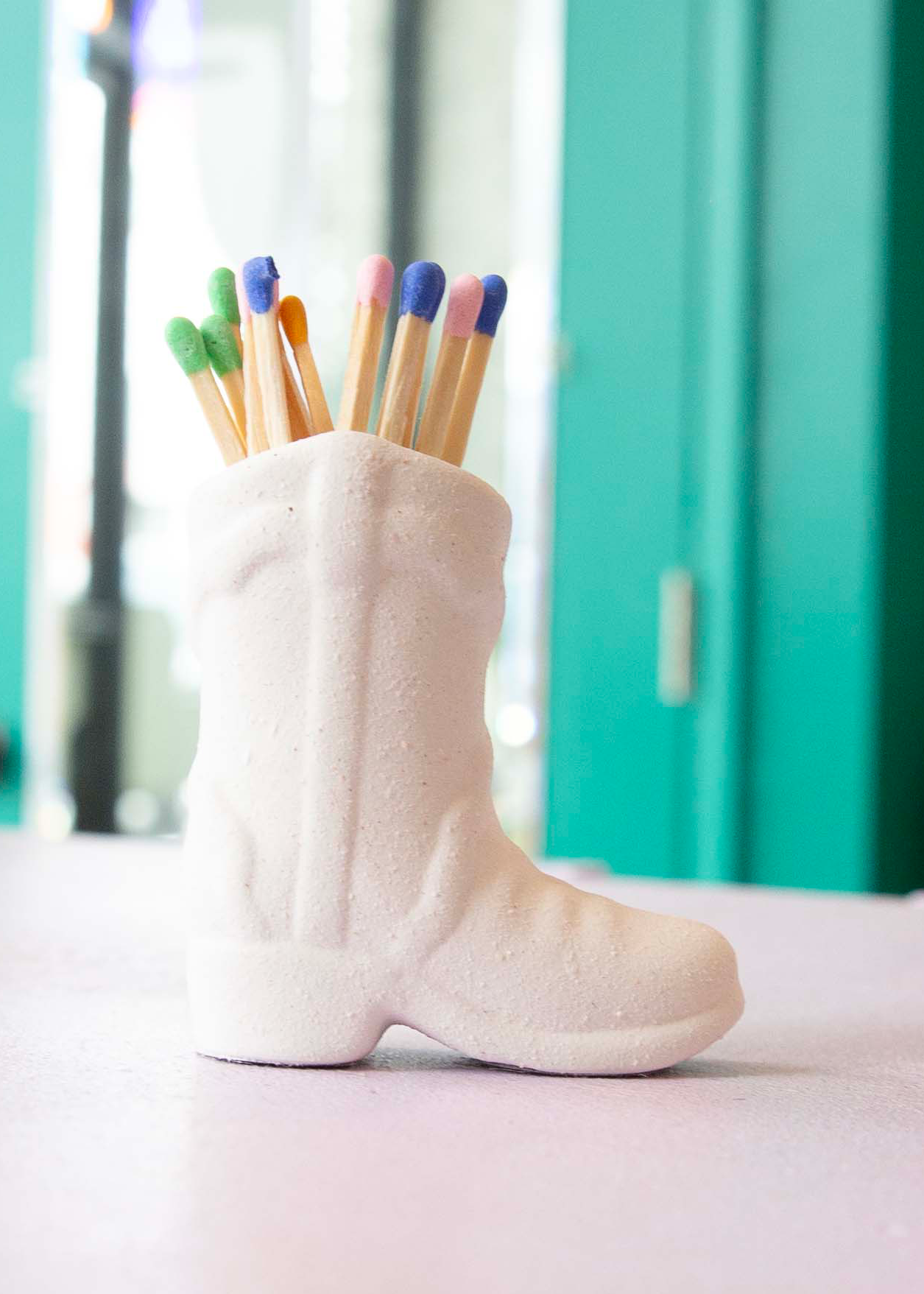 Cowboy Boot Match Strike - White (12 matches included!)