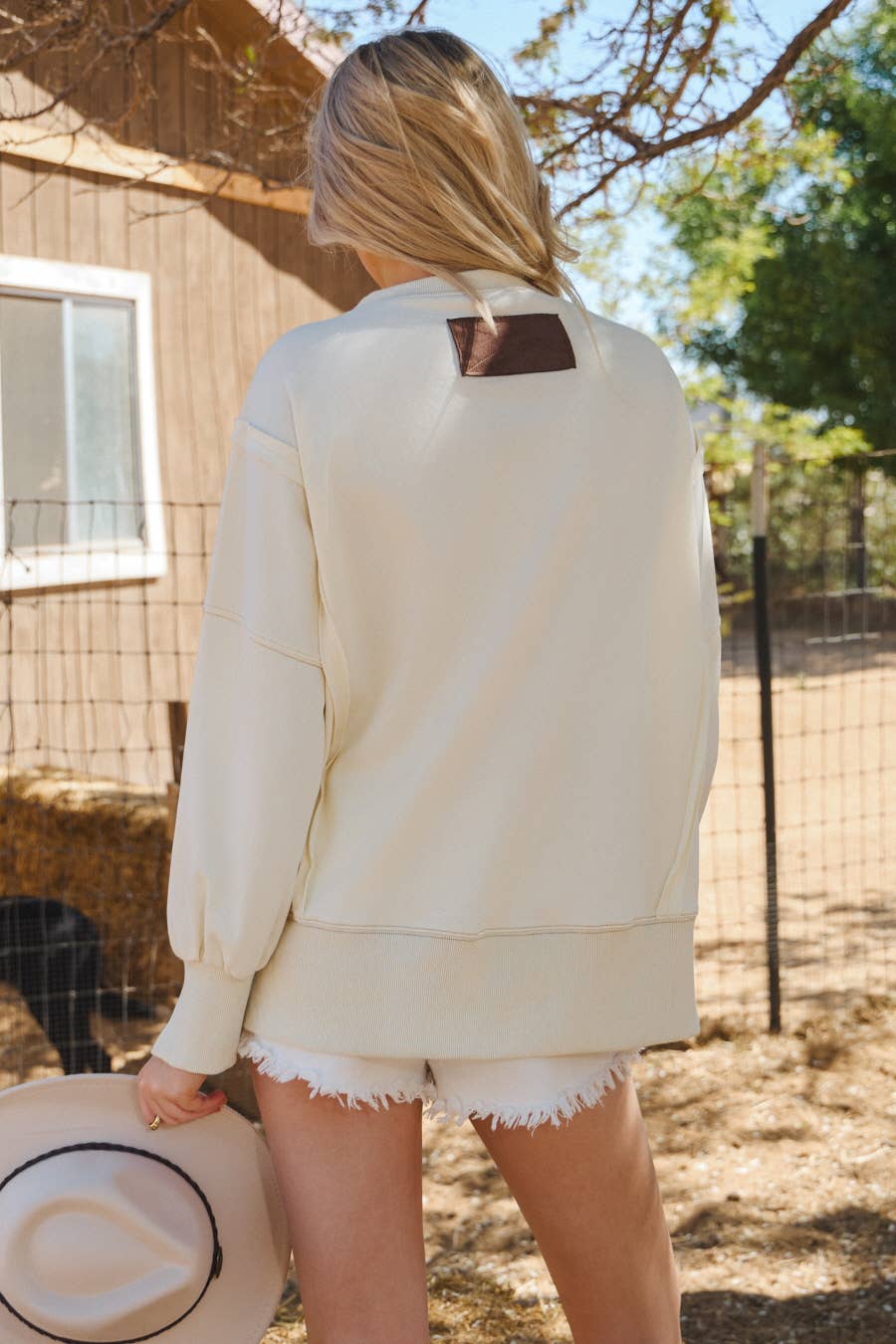 Skull Oversized Sweatshirt: Ivory