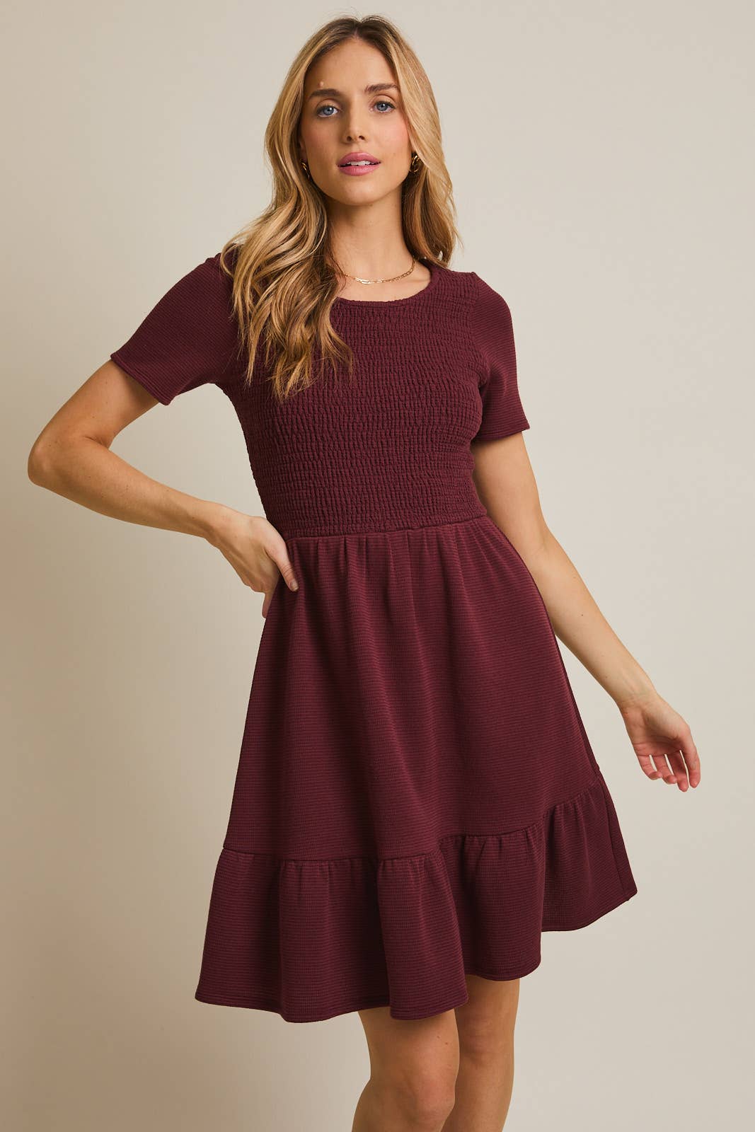 Brynn Round Neck Short Sleeve Mini Dress: Burgundy