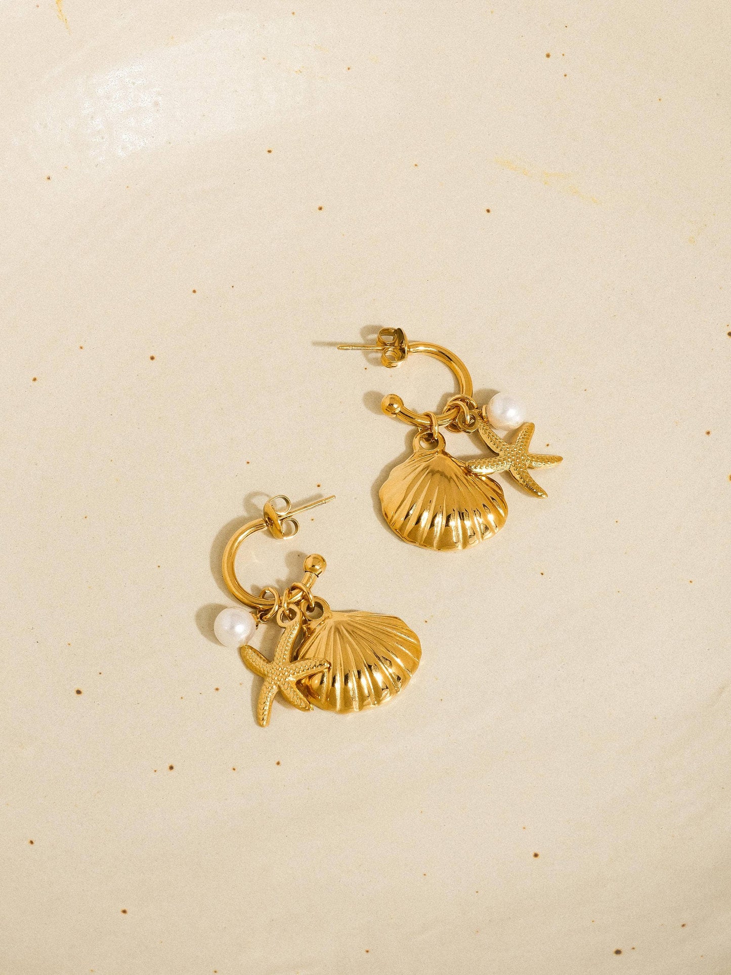 Marlène 18K Gold Non-Tarnish Sea Shell and Star Earring: Yellow Gold