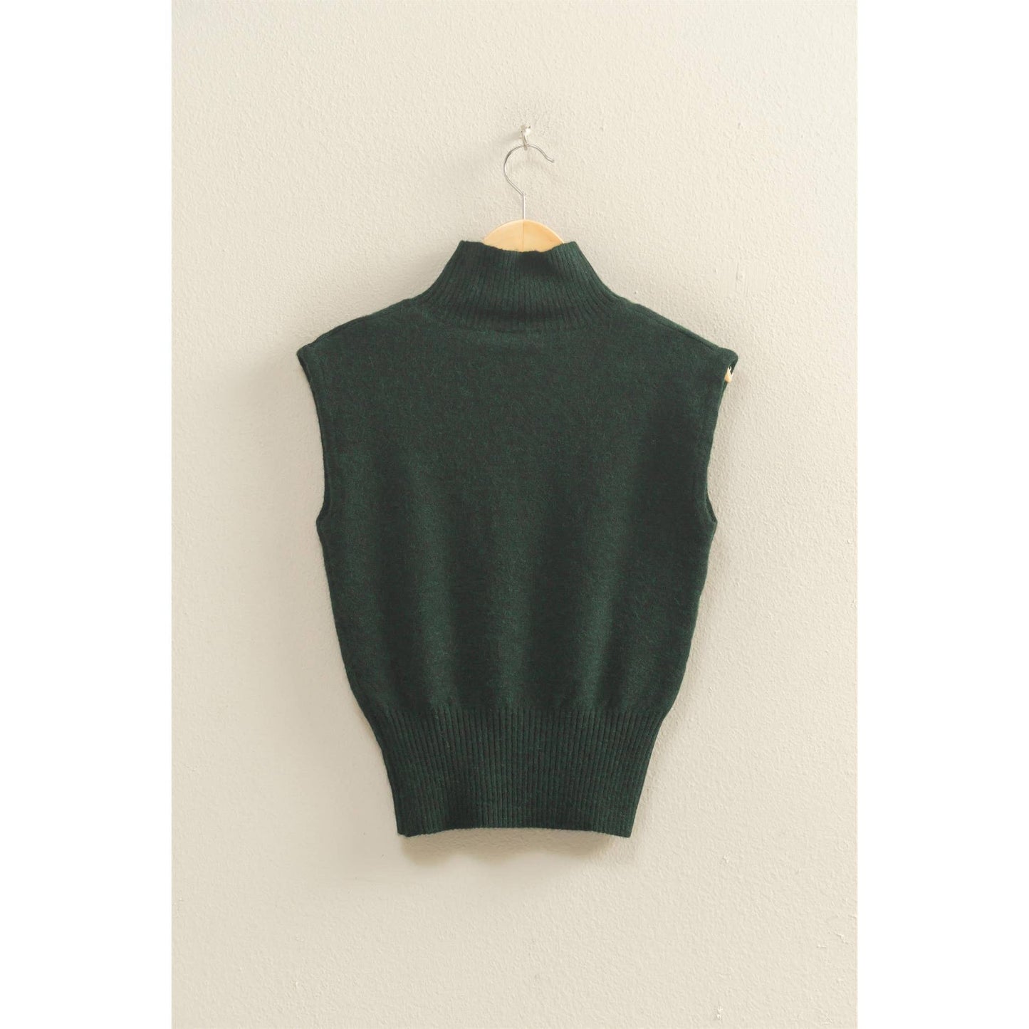 Evergreen High Neck Sleeveless Knit Top: DEEP GREEN