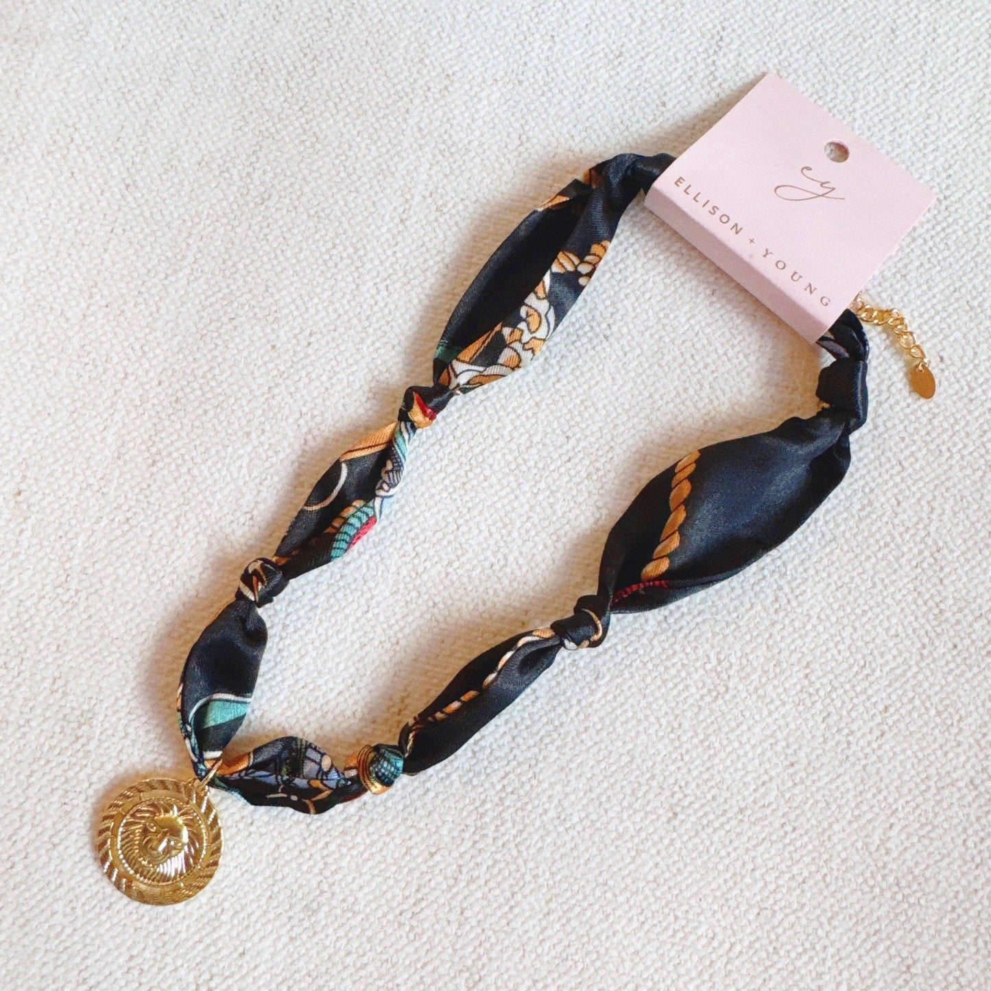 Luxe Print Lion Medallion Pendant Scarf Necklace: Black