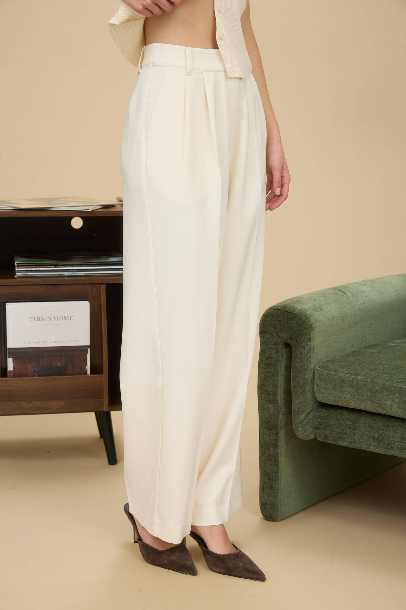 Eden High Waist Pleated Wide Leg Pants: Ivory
