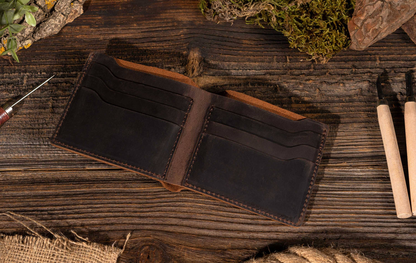 Leather Wallet, Bifold Wallet, Handmade Wallet for Men: Dark Brown