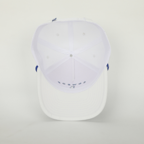 Cowboy Country Club Horse Roped Hat: White