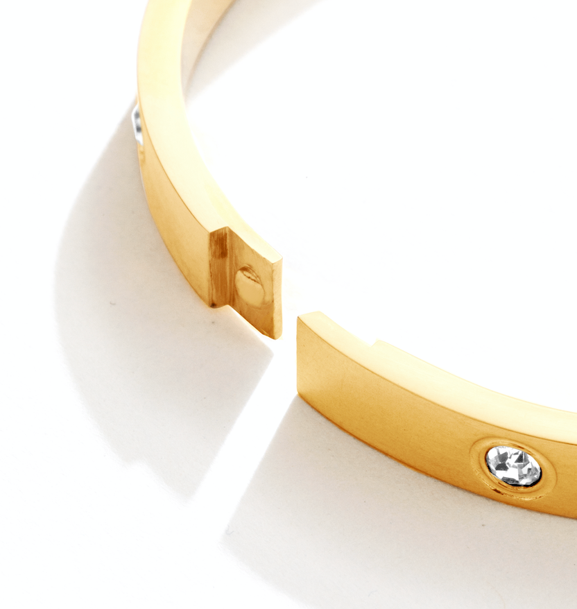 Cubic Zirconia Hinged Bracelet: Gold