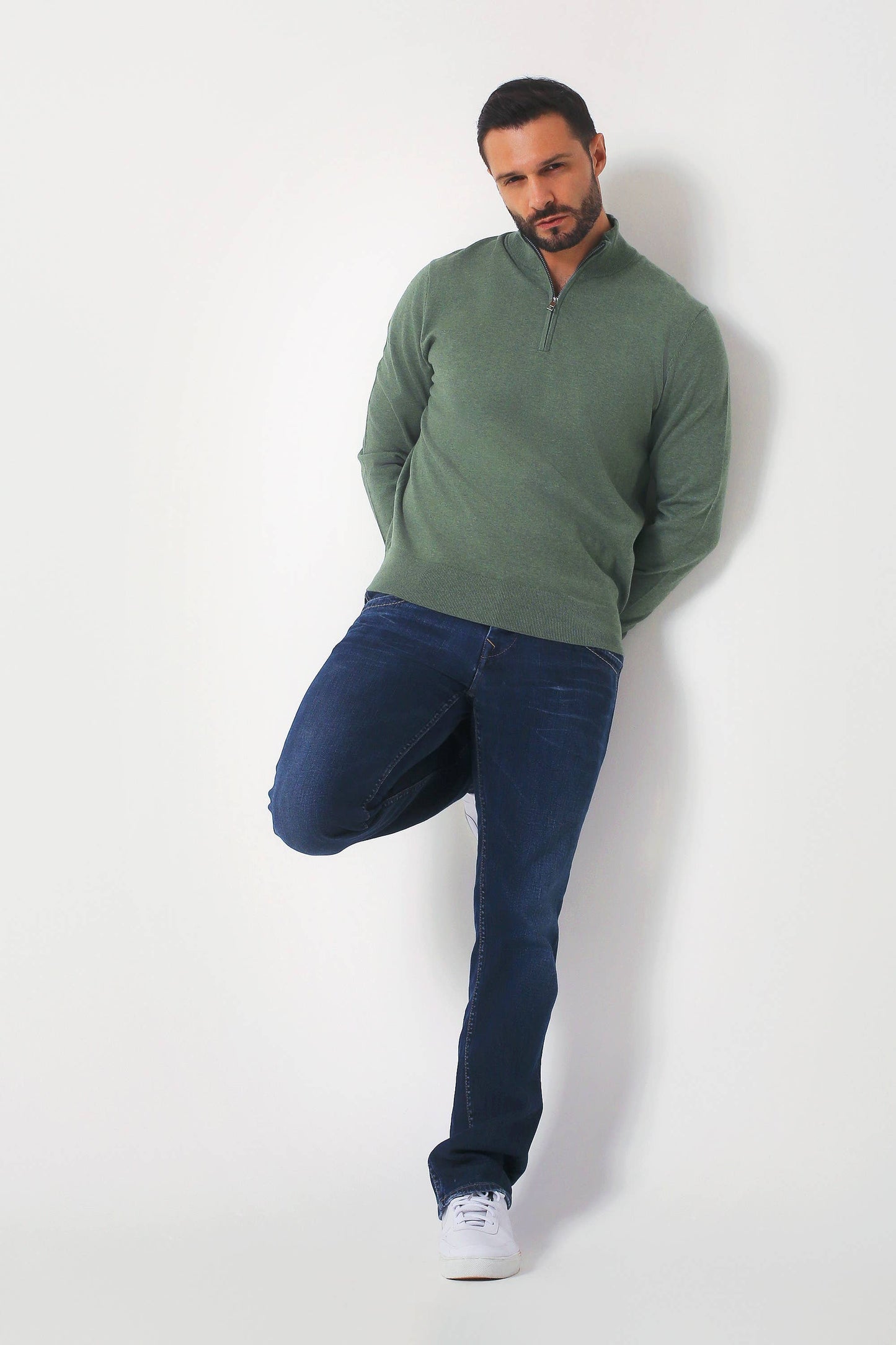 Jonathan V-neck Sweater