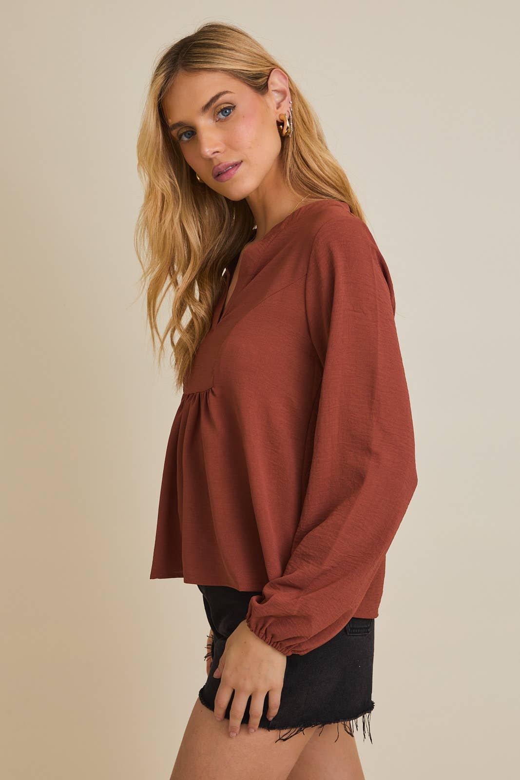 Odessa Long Sleeve V-Neck Top: Camel