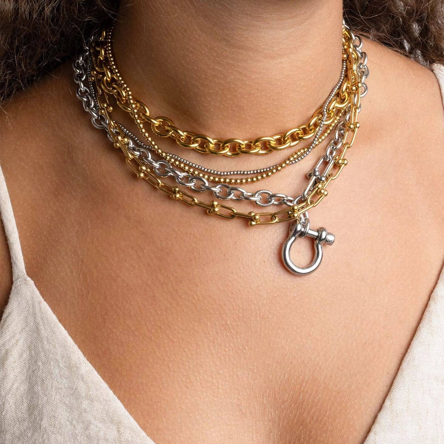 Calvere Non-Tarnish Y Necklace with Horse shoe Carabiner: Silver