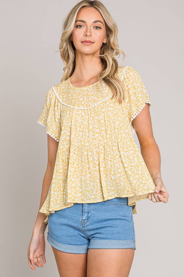 Ditsy Floral Flutter Sleeve Lace Trim Baby Doll Top: LT Gold/Off White