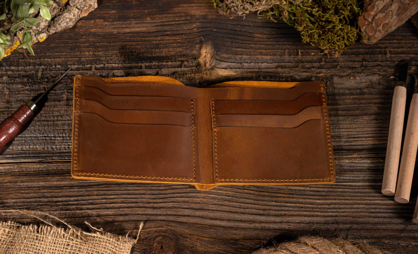 Leather Wallet, Bifold Wallet, Handmade Wallet for Men: Dark Brown