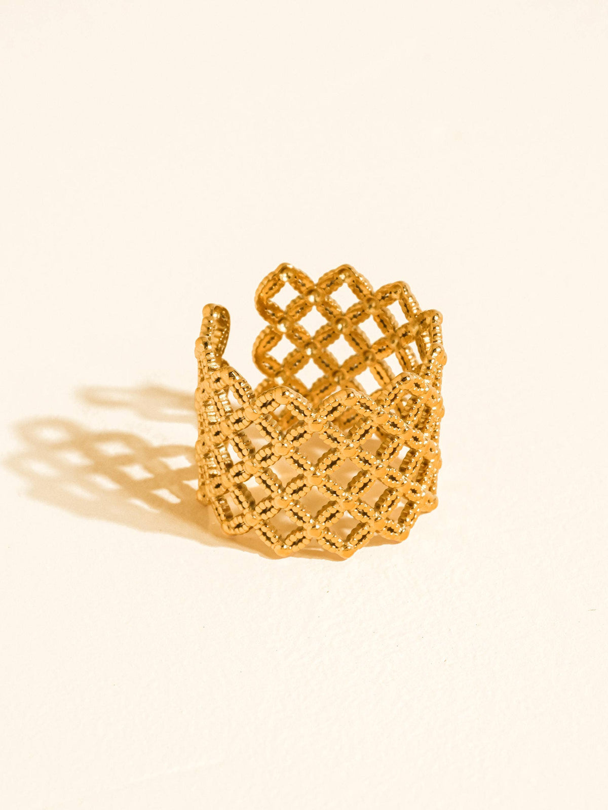 Alizée 18K Gold Non-Tarnish Lattice Statement Ring: Yellow Gold