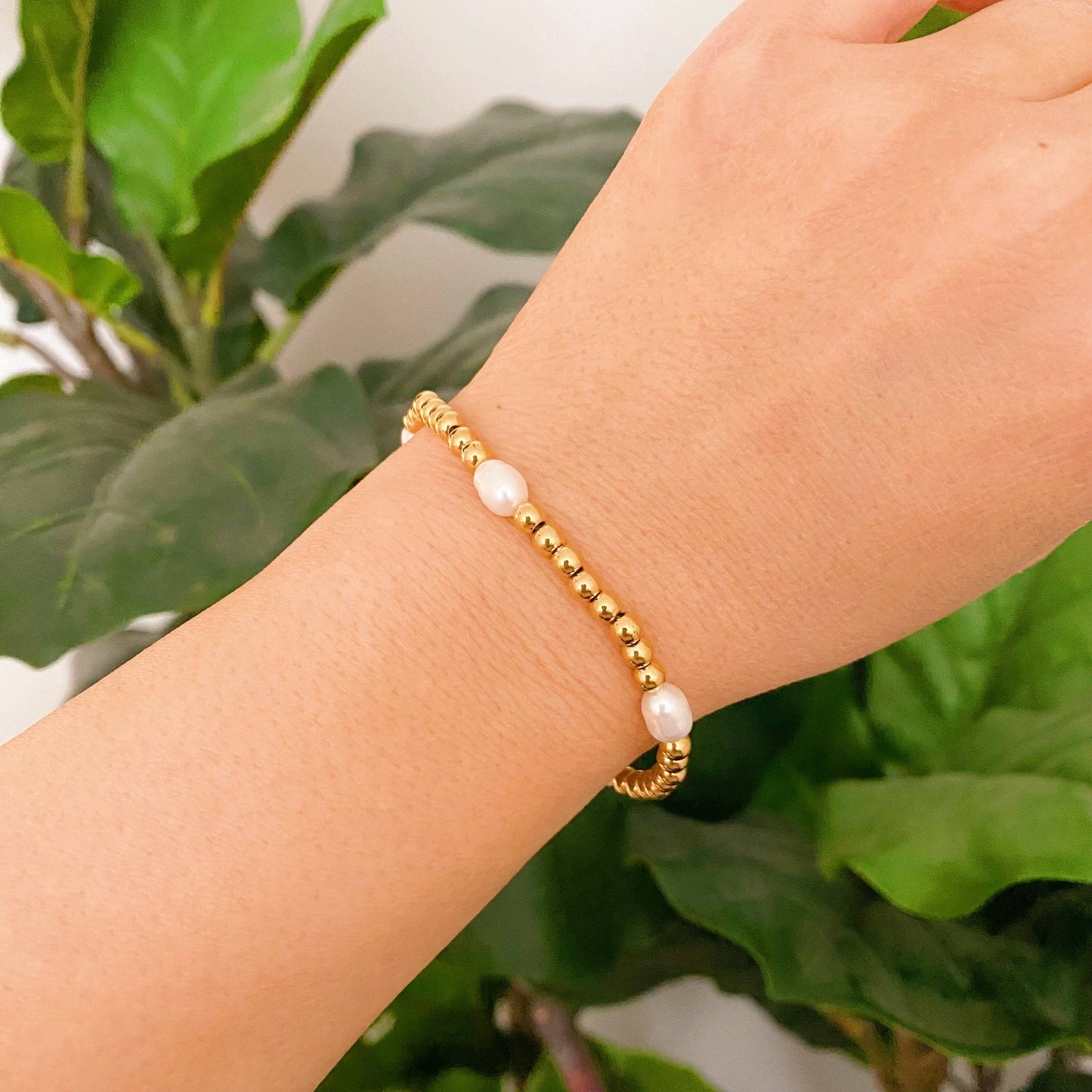 Ellison Freshwater Pearls Golden Bauble Bracelets