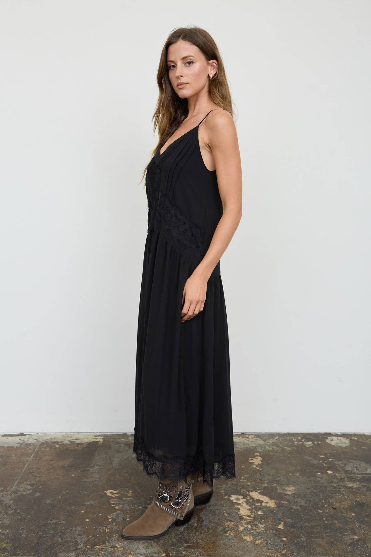 Elise V-Neck Lace-Trim Drop Waist Midi Dress: Black