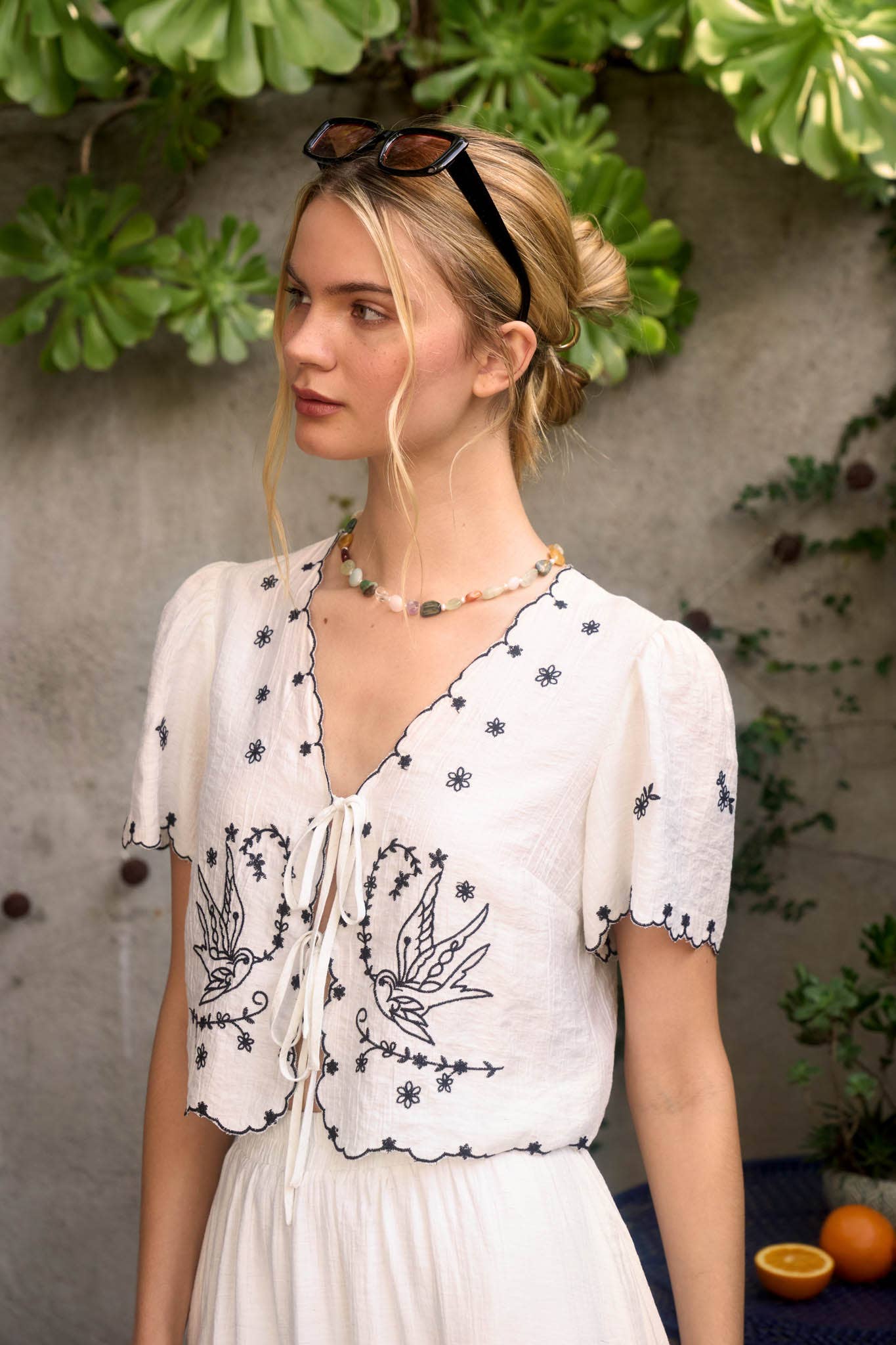 Sparrow Bird Embroidery Tie Top: Ivory