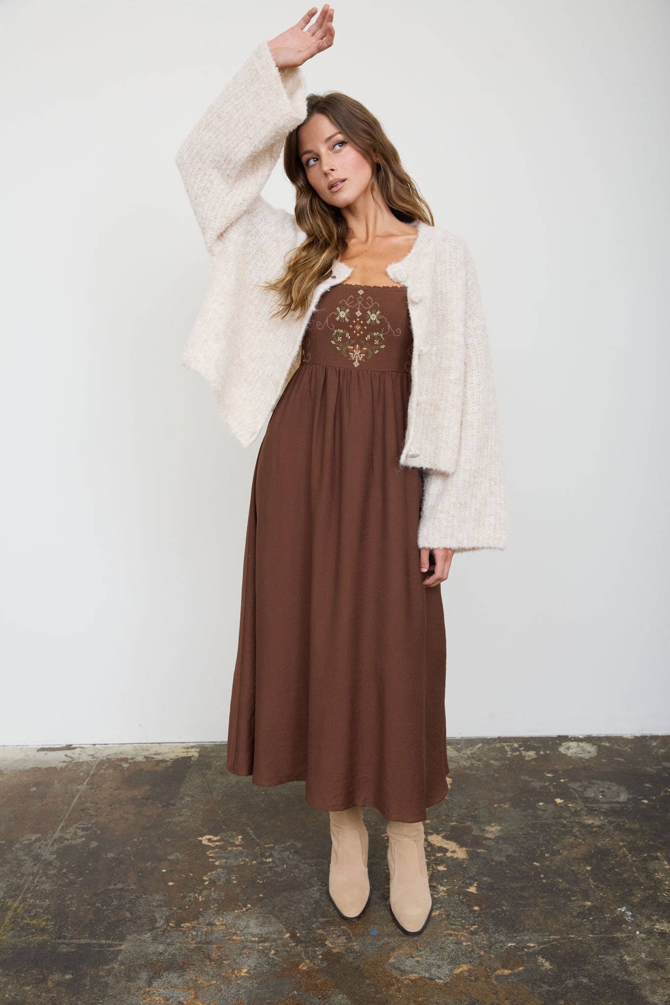 Fable Detail Bell Sleeve Midi Dress: Chocolate Brown