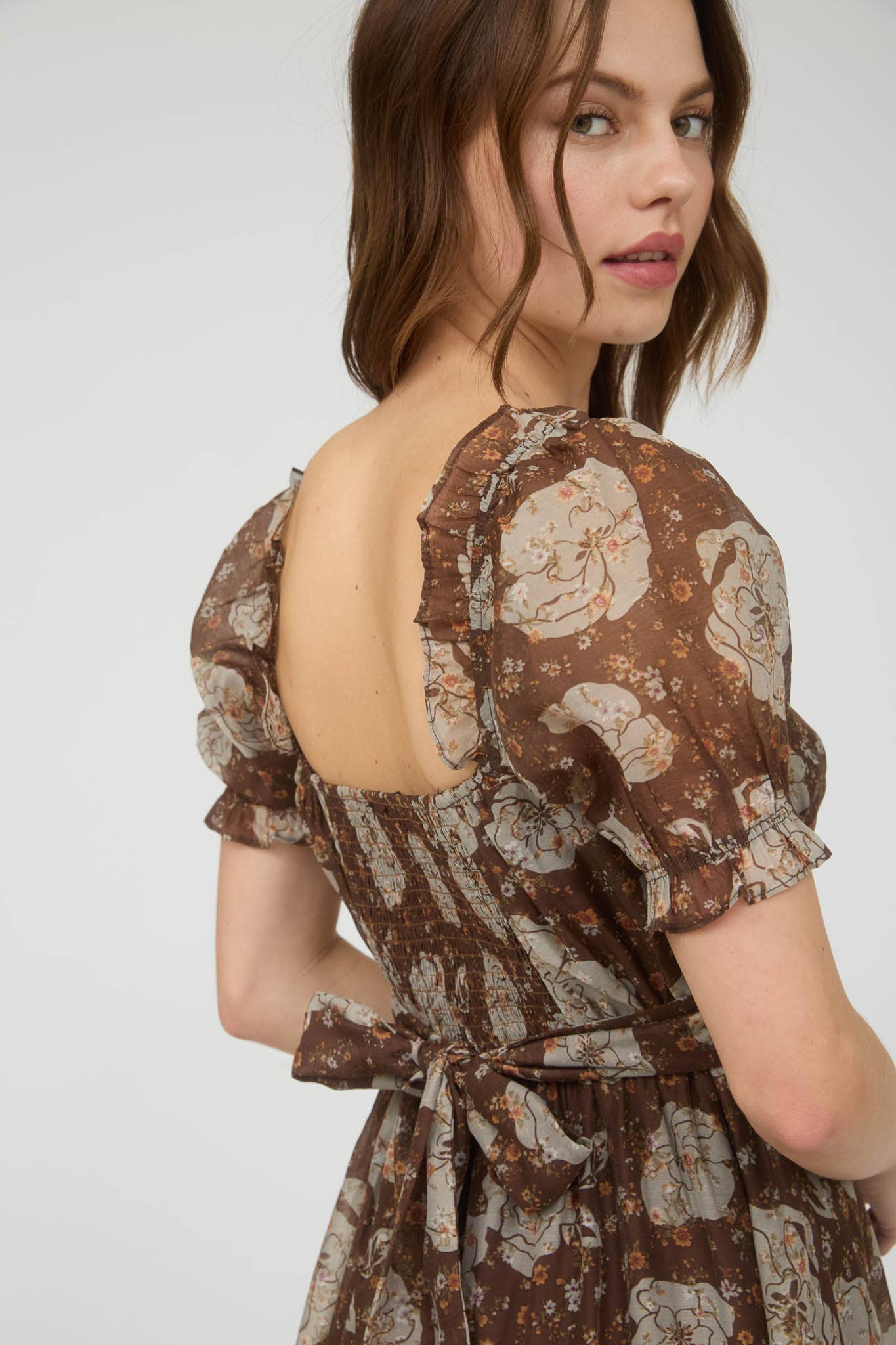 Willa Floral Sweetheart Midi Dress