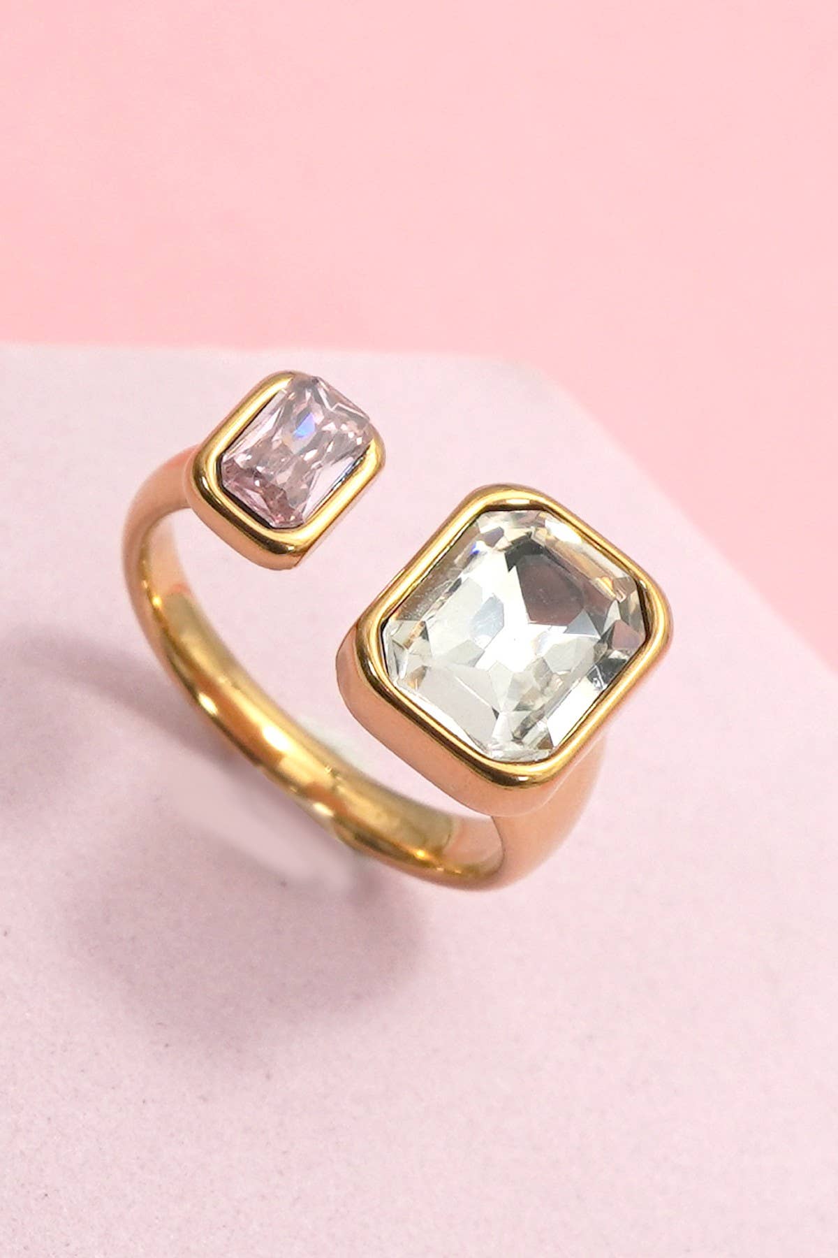 18K STAINLESS STEEL TARNISH FREE  RHINESTONE RINGS | 40R137: CRYSTAL PINK