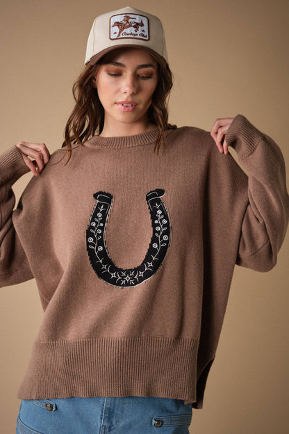60101W Embroidered Horseshoe Sweater: IVORY / S-M-L (2-2-2)