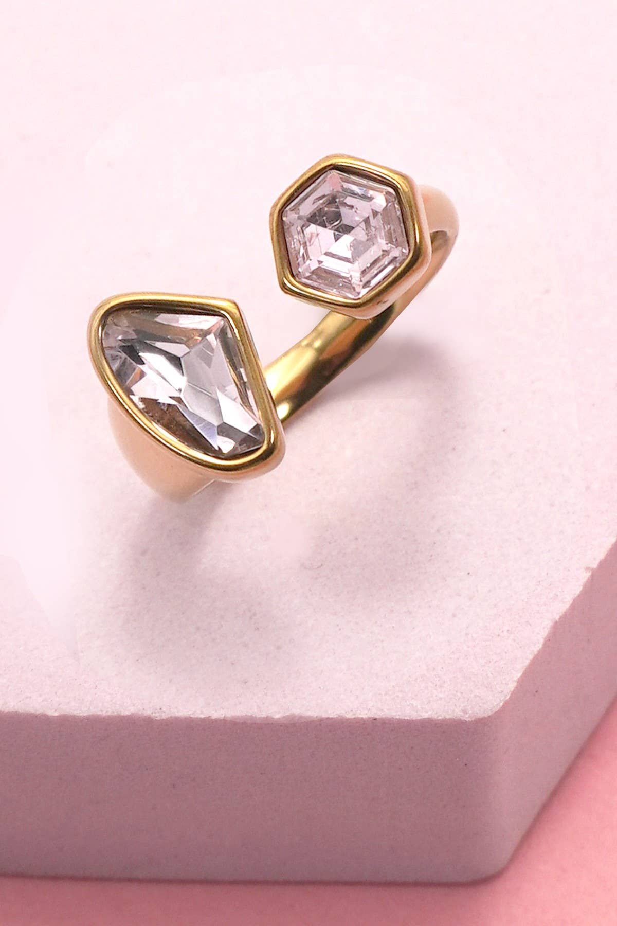 18K STAINLESS STEEL TARNISH FREE  RHINESTONE RINGS | 40R137: CRYSTAL PINK