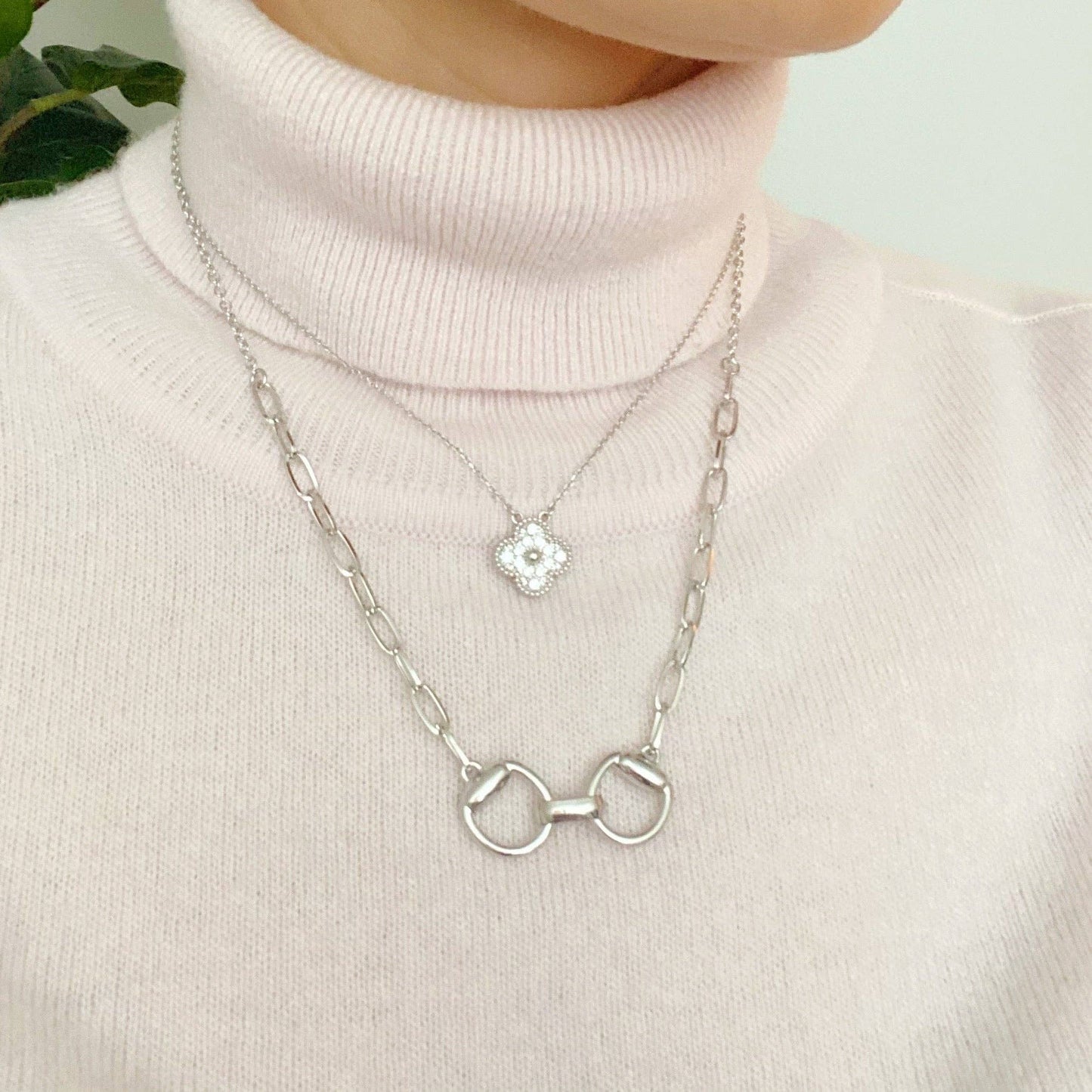 Equestrian Pendant Chain Necklace: Silver