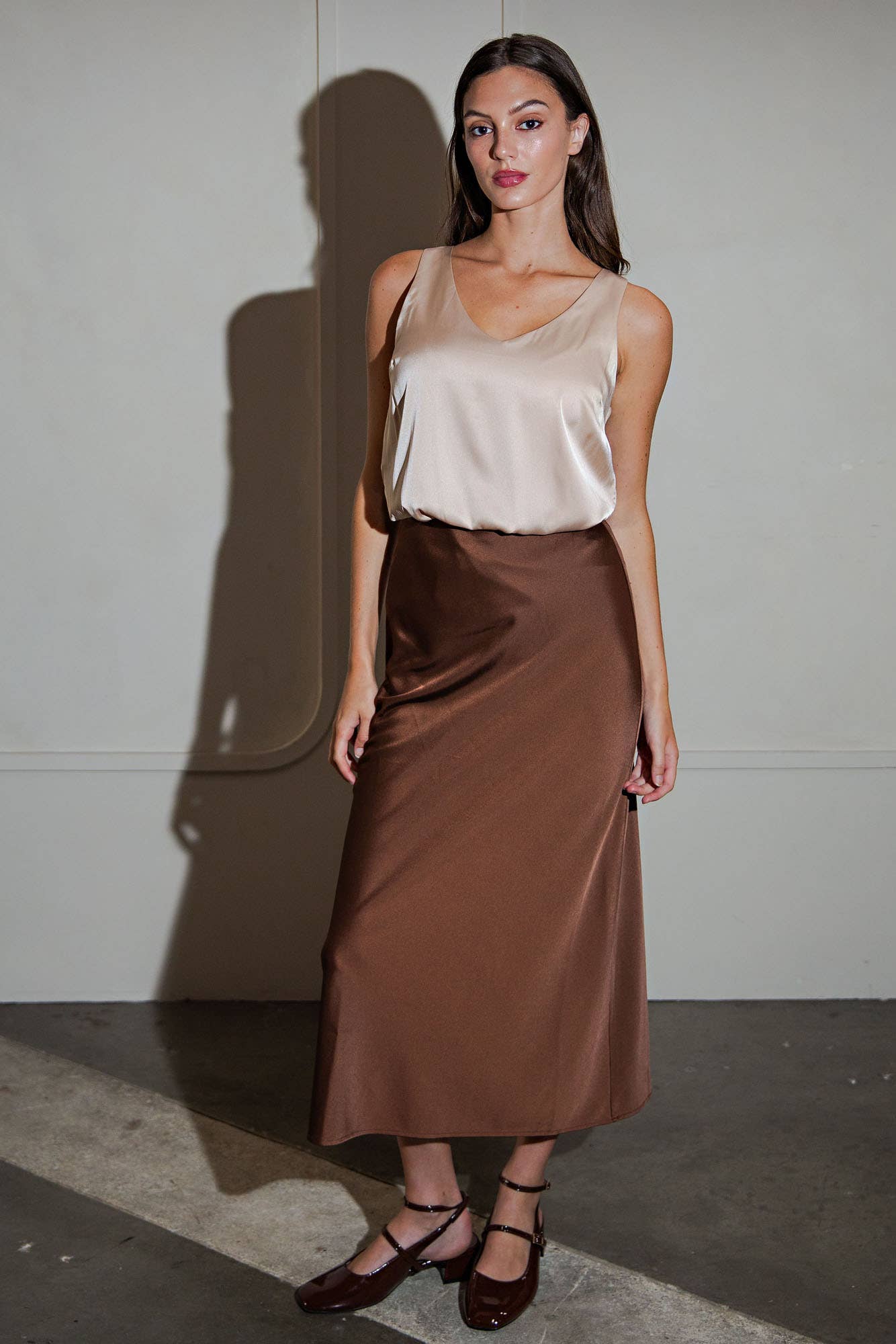 Cafe Stretch Satin Midi Skirt: Brown