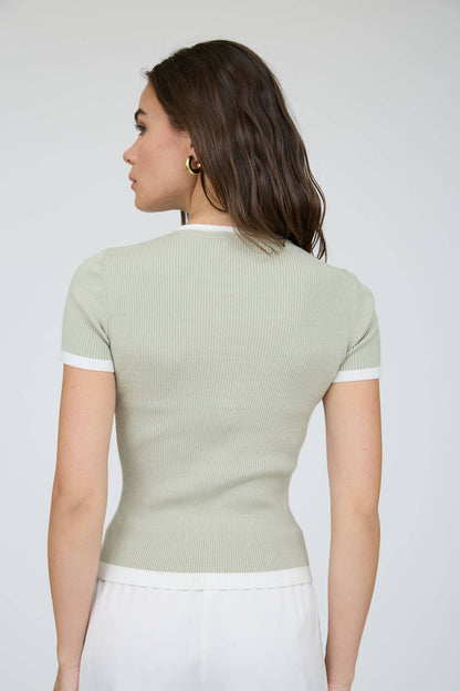 Etta Contrast Lettuce Trim Short Sleeve Knit Cardigan: Light Olive