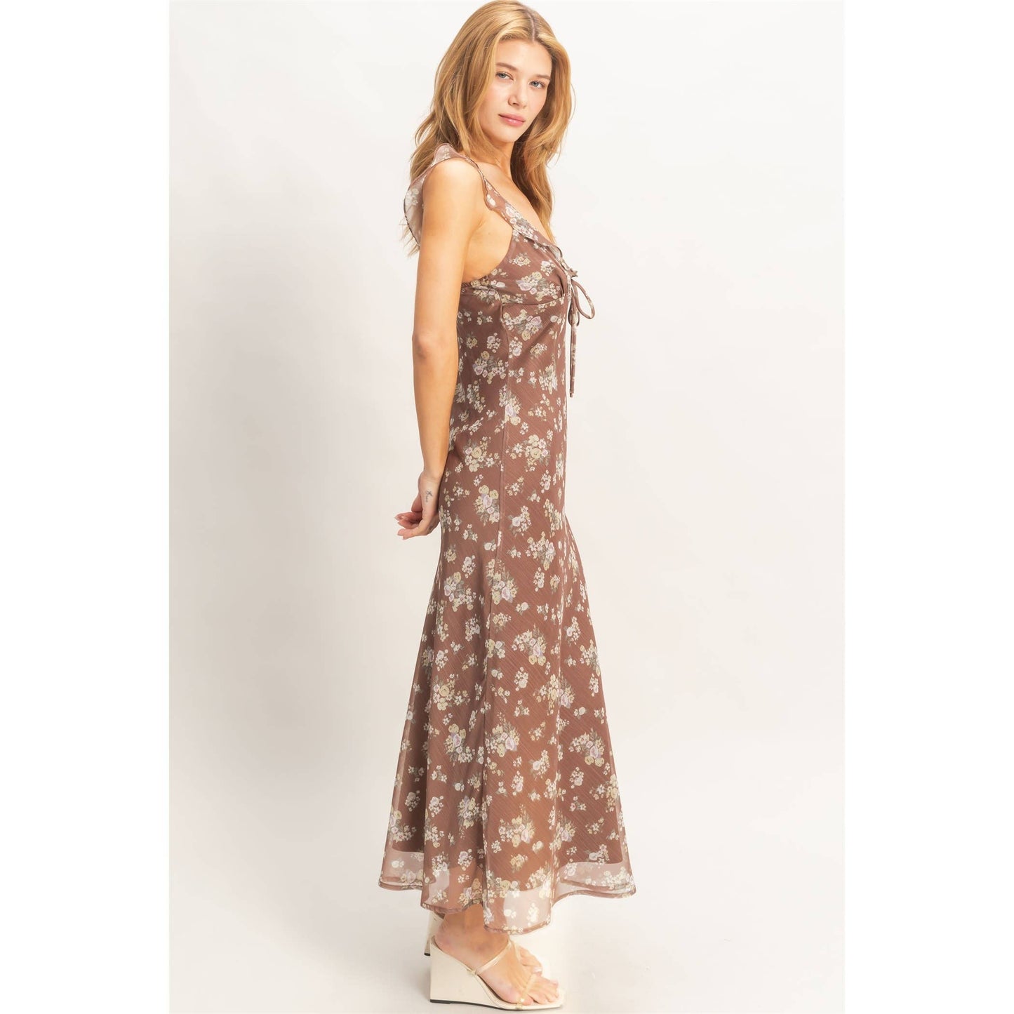 Sadie Floral Ruffle Strap Midi Dress: BROWN