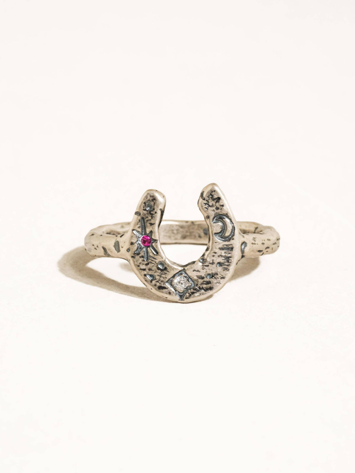 Sparrow Vintage Silver Celestial Horseshoe Ring: Silver