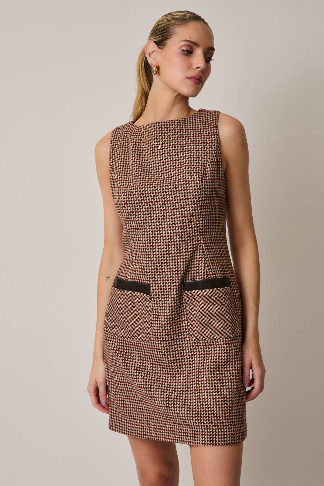 Hearth Houndstooth Mini Dress: Taupe