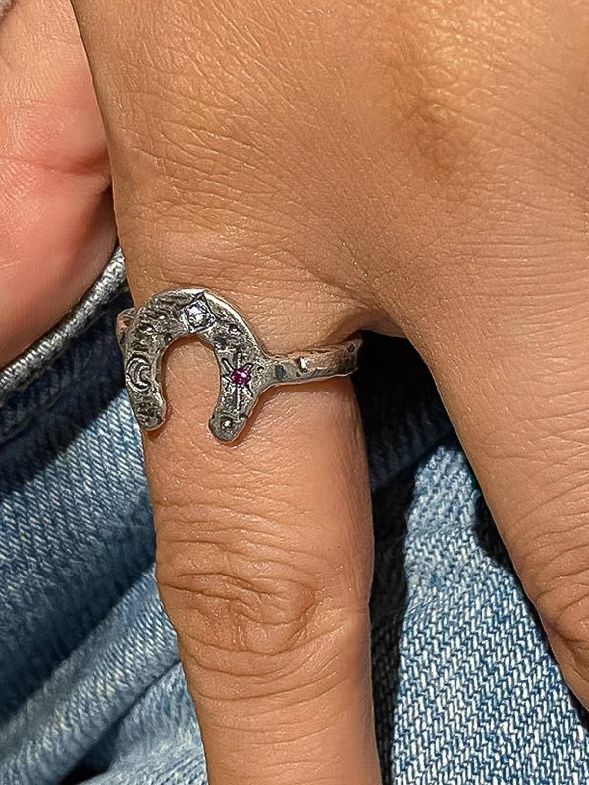 Sparrow Vintage Silver Celestial Horseshoe Ring: Silver