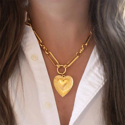Gold Etched Heart Chunky Chain Statement Necklace