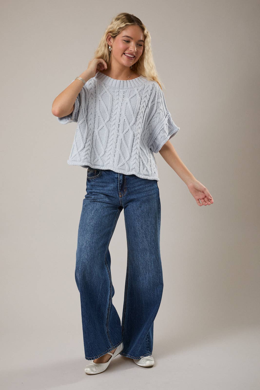 Sky Round Neck Short Sleeve Cable Knit Sweater Top: Lt Blue