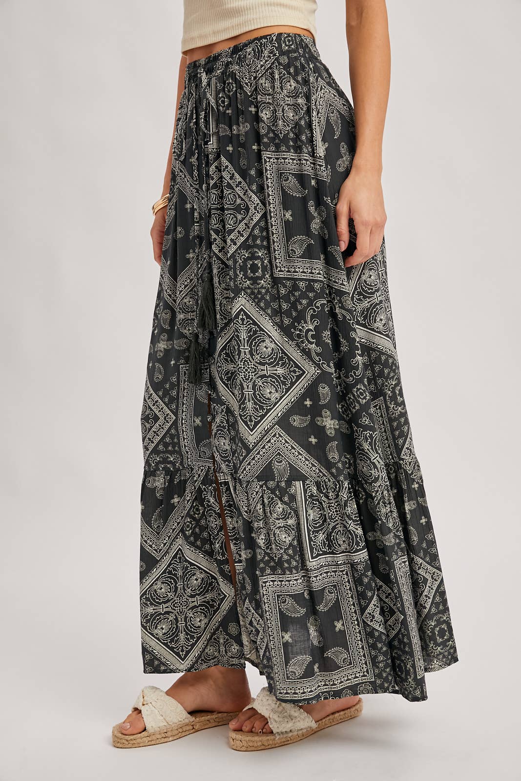BOHO PRINT TIERED BUTTON DOWN FRONT MAXI SKIRT: ASH