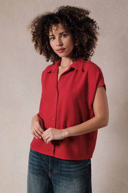 Poppy Wide Shoulder Sleeveless Button Down Top: Red
