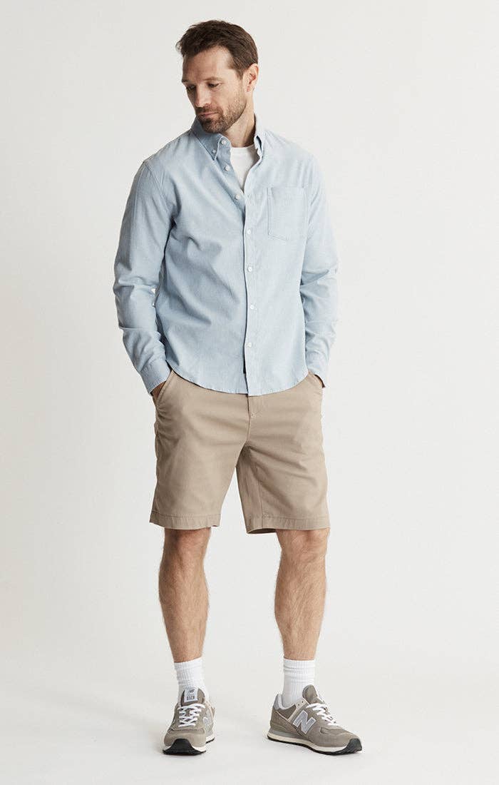 Classic Oxford Long Sleeve Shirt: WHITE / M