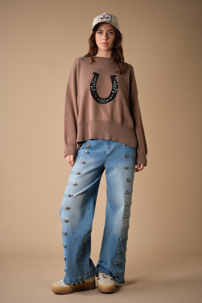 60101W Embroidered Horseshoe Sweater: IVORY / S-M-L (2-2-2)