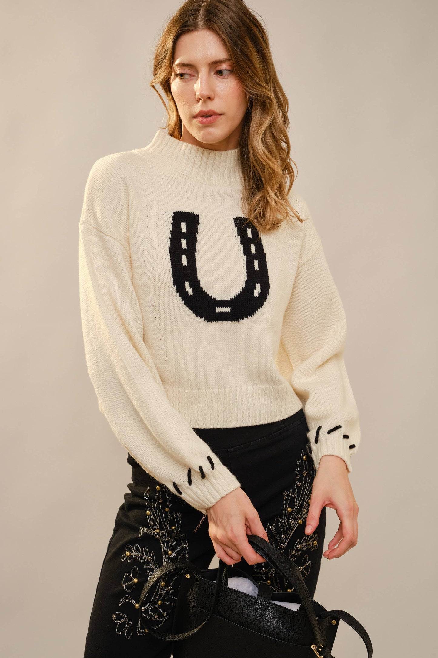 Spur Cropped Horseshoe Knit Sweater: Ivory