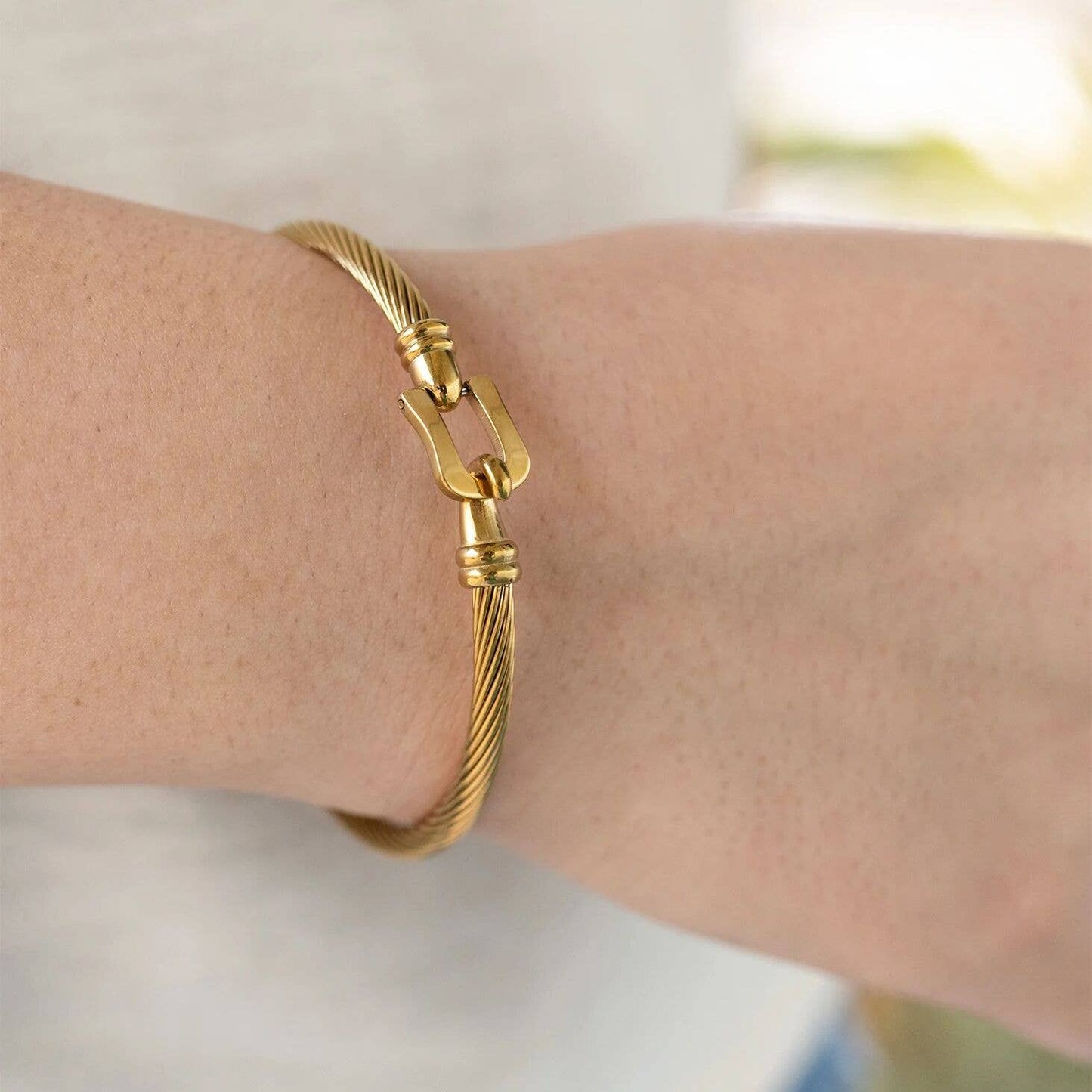 Tala Buckle Clasp Bangle Bracelet: Gold