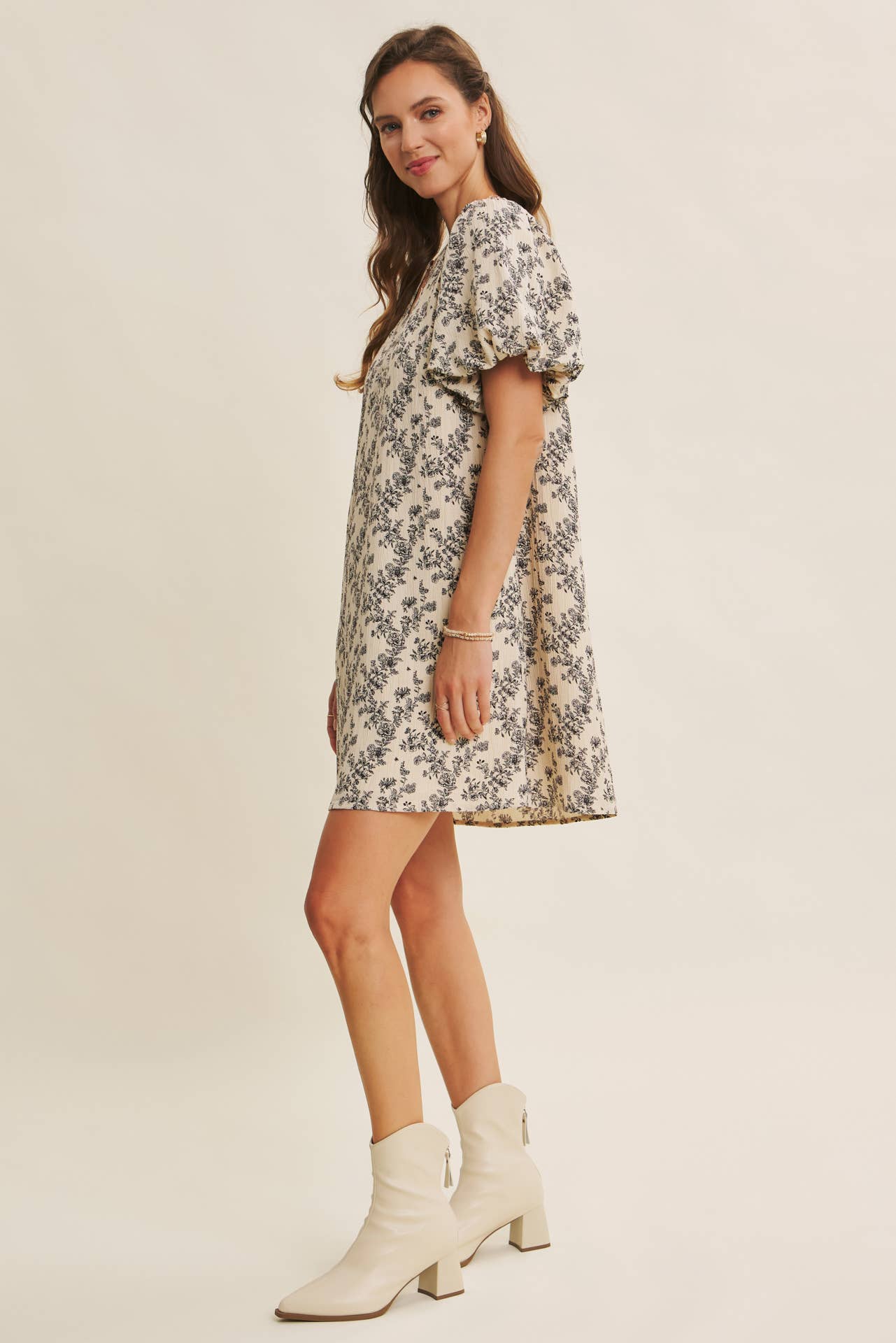 Patsy Textured Floral Mini A-Line Dress with Bubble Sleeves: Vanilla
