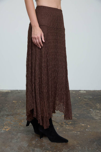LACE HANDKERCHIEF MIDI SKIRT: CREAM