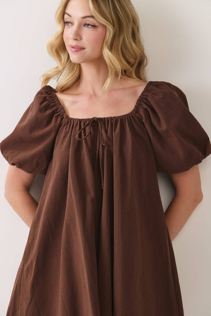 Bonnie Scoop Neck Puff Sleeve Babydoll Mini Dress: Chocolate