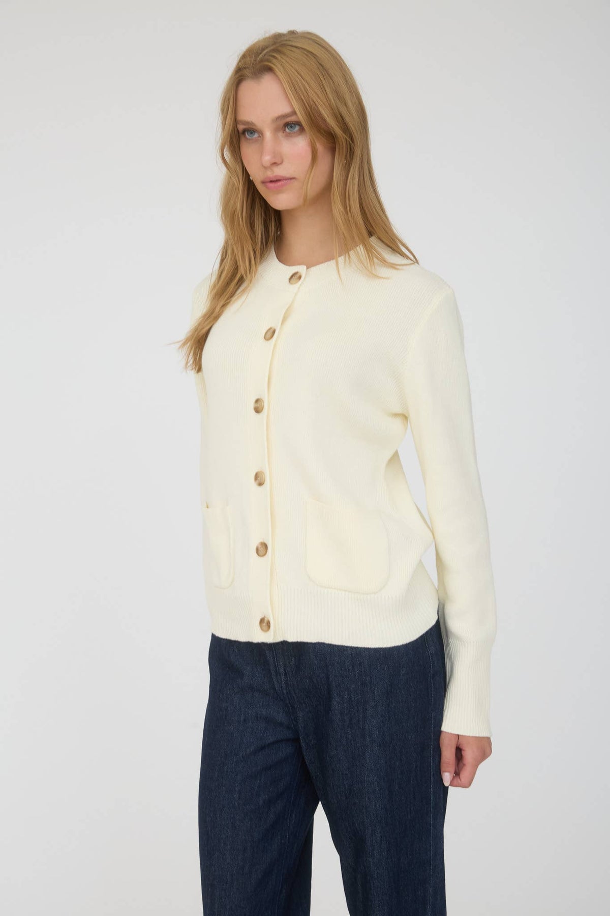 Hadley Round Neck Pocket Knit Cardigan: Cream