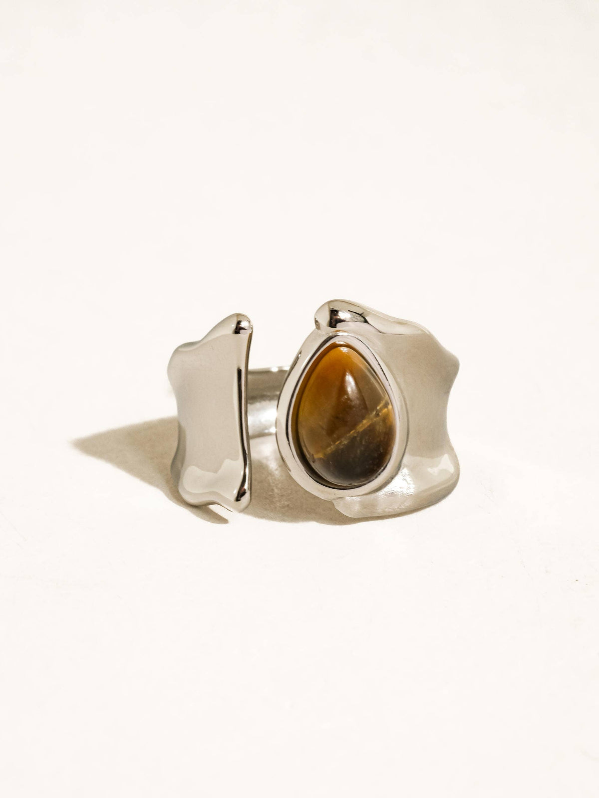 Jaspe Silver Non-Tarnish Tiger Eye Statement Ring: Silver