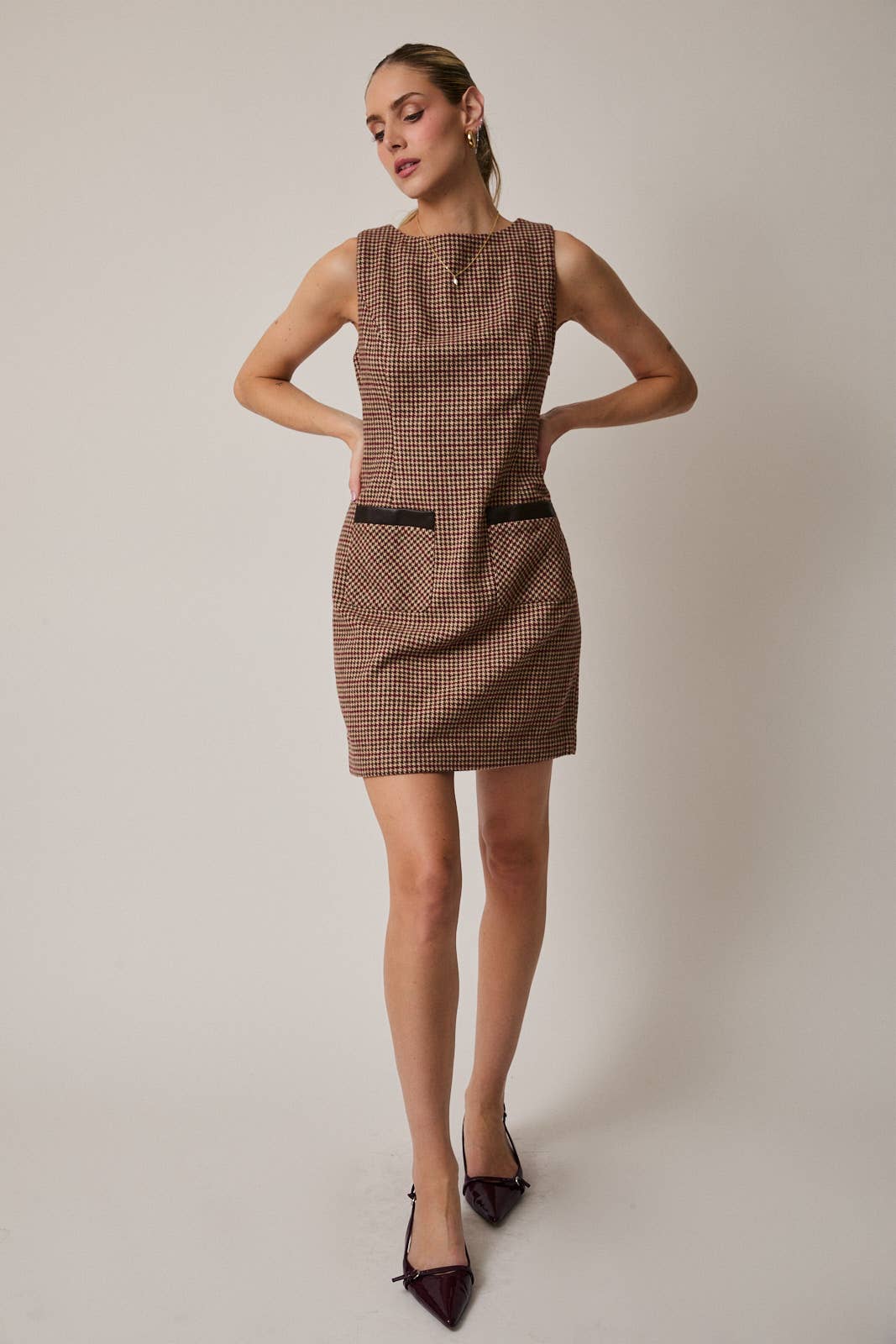 Hearth Houndstooth Mini Dress: Taupe