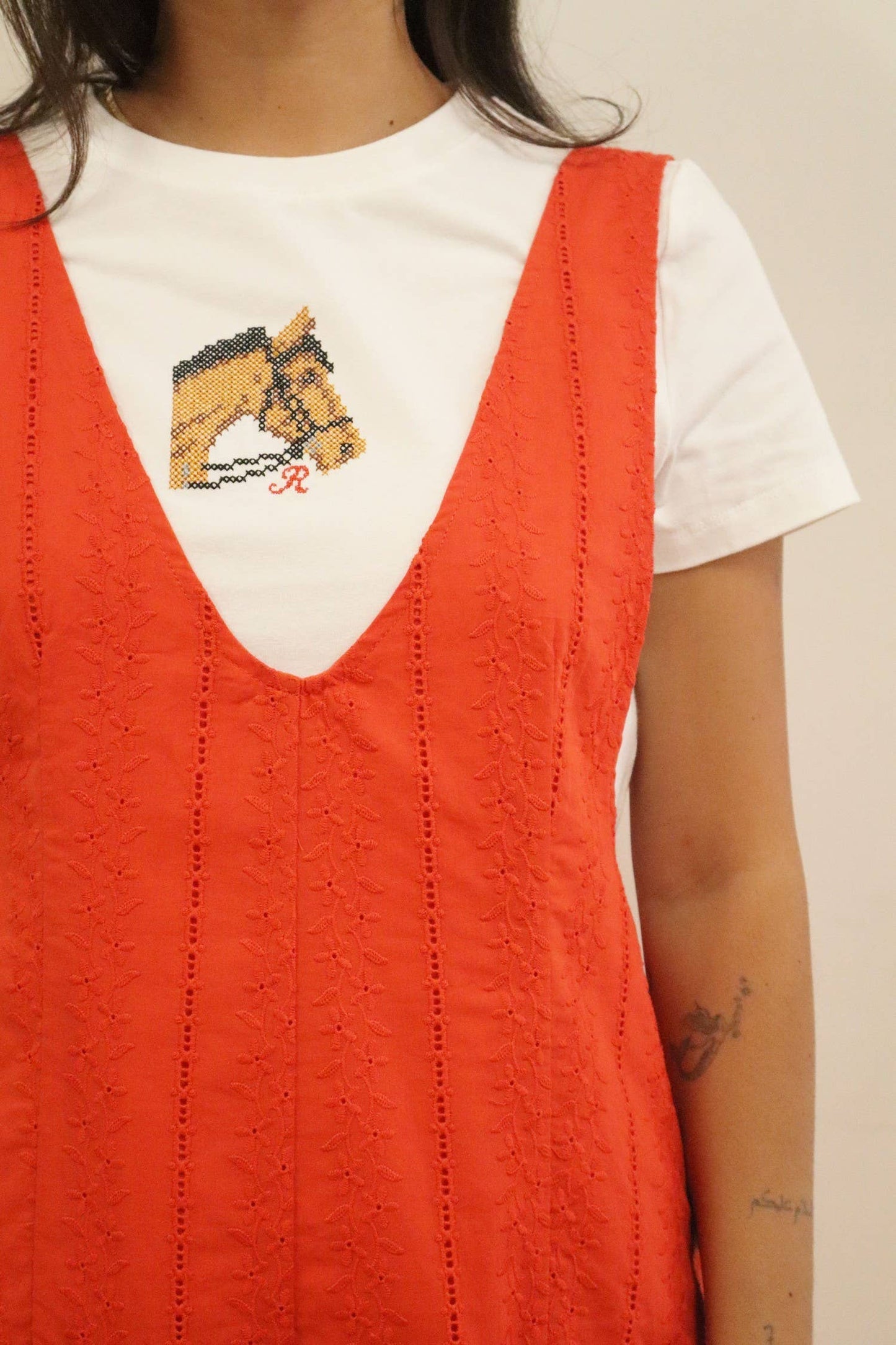 Horse Embroidered Baby Tee: Off White / XS