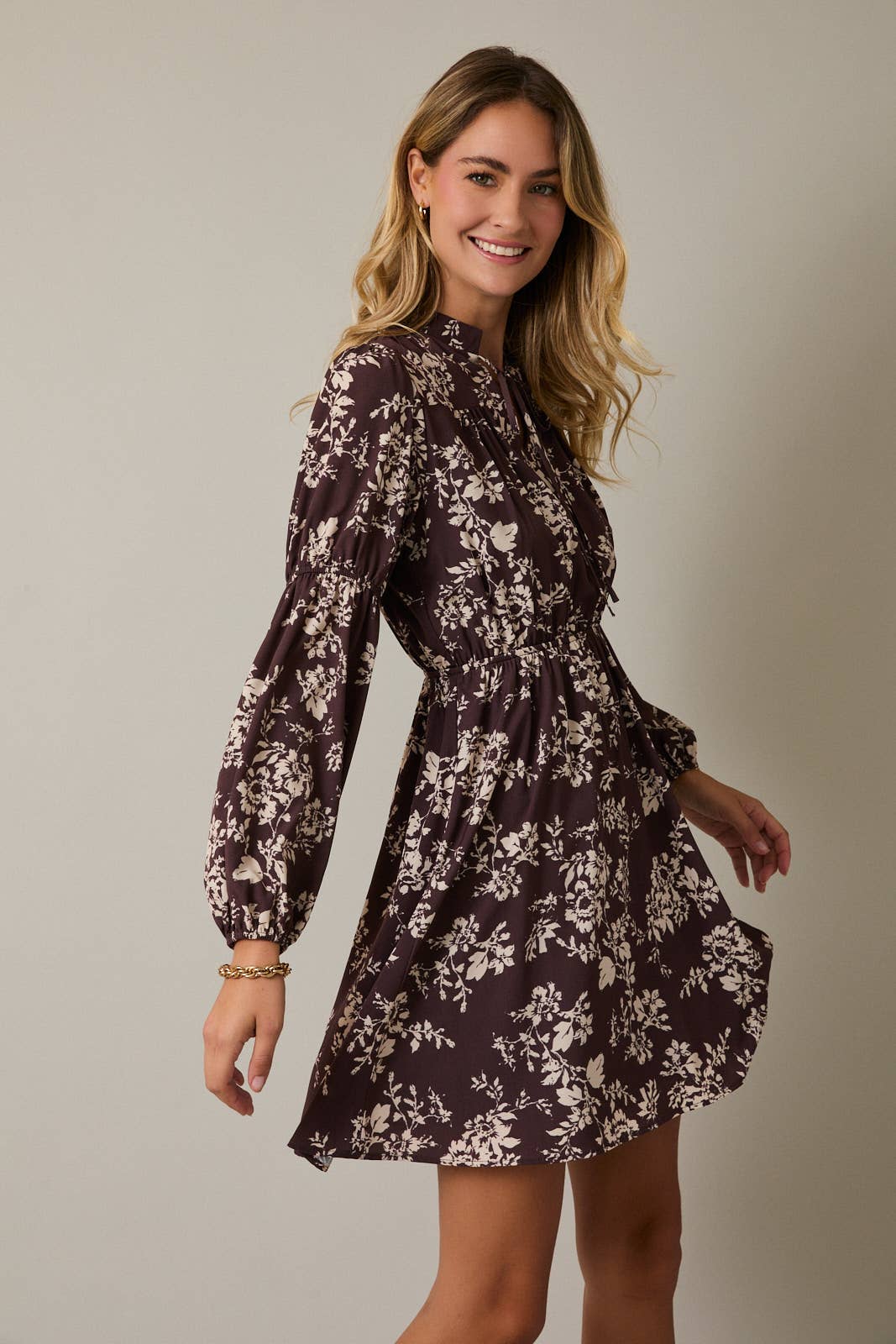 November Notch Neck Front Tie Puff Long Sleeve Floral Mini Dress: Brown Cream Floral