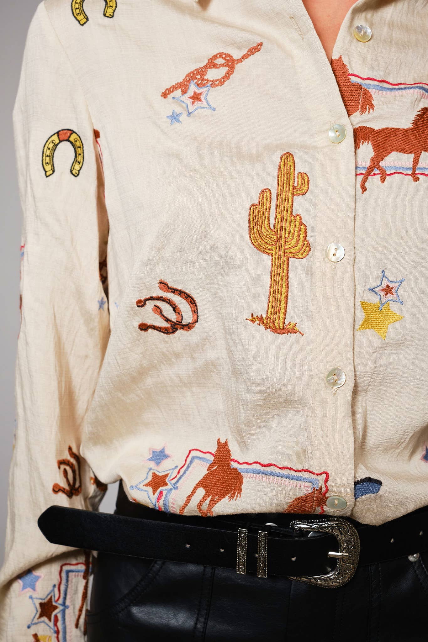 Frontier Western Embroidered Shirt: SAND