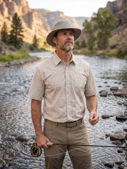 Current Short-Sleeve Fishing Shirt: Sand
